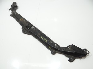 MOCOWANIE ZDERZAKA ŚRODKOWE BMW E60 E61 LCI 7163462 (4614908)
