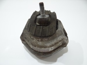 PODUSZKA SILNIKA PRAWA BMW E60 E61 LCI N47 6769874