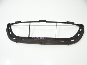 KRATKA ŚRODEK ZDERZAKA PRZÓD BMW E90 LCI M PAKIET 7897759