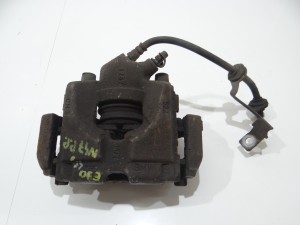 ZACISK HAMULCOWY PRAWY PRZÓD BMW E90 LCI N47 54/24 (17245685)