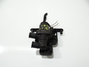 ELEKTROZAWÓR POMPKA WODY BMW E60 E61 LCI 6920226 (4295106)