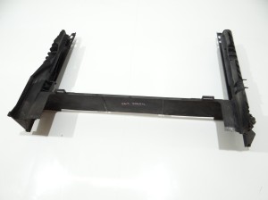 OBUDOWA RAMKA CHŁODNIC BMW E60 E61 306D4 7791179 (4295280)