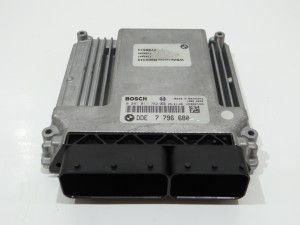 KOMPUTER STEROWNIK SILNIKA BMW E60 E61 306D4 7796680