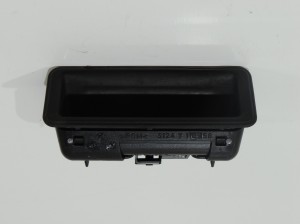 KLAMKA MIKROSTYK KLAPY BAGAŻNIKA BMW E60 E90 LCI 7118158 (4295548)