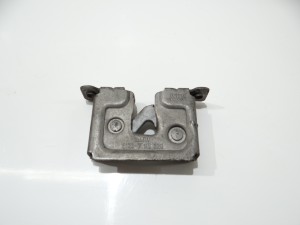 ZAMEK MASKI BMW E60 E61 E90 7115229