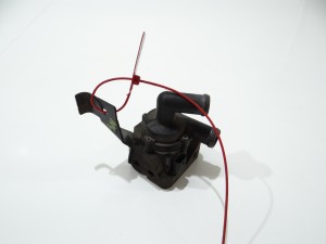 DODATKOWA POMPA OBIEGU WODY BMW F10 F11 2.0D 9239313 (16750840)