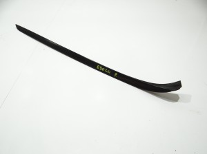 LISTWA SZYBY CZOŁOWEJ PRAWA BMW E90 LCI (17229537)