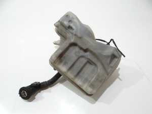 ZBIORNICZEK PŁYNU DO SPRYSKIWACZY BMW E61 LCI 7179450 (4273458)
