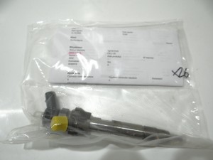 WTRYSKIWACZ BMW F30 2.0 D 0445110613