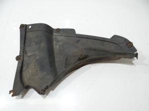 OSŁONA TRÓJKĄT NADKOLA PRAWY PRZÓD BMW F31 M PAKIET 8055020 (17229888)