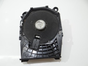 GŁOŚNIK NISKOTONOWY PRAWY BMW X1 E84 E90 9204786