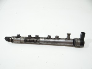 LISTWA WTRYSKOWA BMW E60 E61 LCI N47D20A 7809129 (4287609)