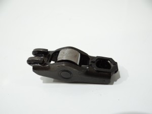DŹWIGIENKA ZAWOROWA BMW E60 E61 N47D20A (4287611)