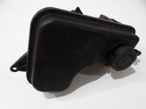 ZBIORNICZEK WYRÓWNAWCZY BMW E60 E61 LCI N47 7800293 (4287754)