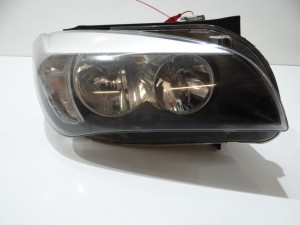 BMW X1 E84 LCI LAMPA PRAWA PRZEDNIA 7290236