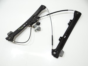 PODNOŚNIK SZYBY PRAWY PRZÓD BMW E60 E61 7034352