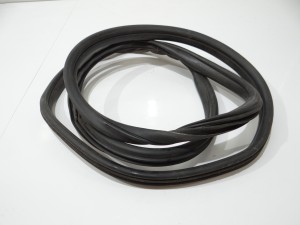 USZCZELKA DRZWI PRAWY PRZÓD MINI R60 9808548