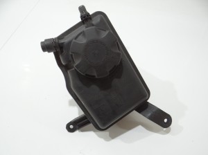 ZBIORNICZEK WYRÓWNAWCZY BMW E60 M54B30 7082580