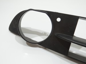 KRATKA ATRAPA ZAŚLEPKA ZDERZAKA PRAWA BMW E60 E61 7049244 (4279371)