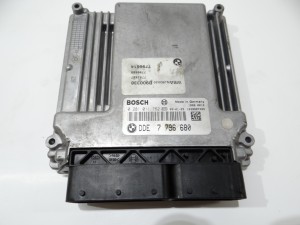 KOMPUTER STEROWNIK SILNIKA BMW E60 E61 306D4 7796680 (4287269)