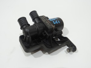 POMPKA WODY ELEKTROZAWÓR BMW E60 E61 LIFT 6920226