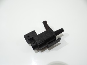 BMW E60 E90 ZAWÓR PODCIŚNIENIA 7810831