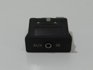 GNIAZDO AUX IN BMW E60 E61 LCI 6986791
