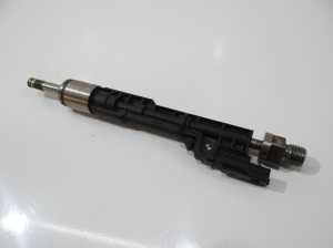 WTRYSKIWACZ BMW X1 E84 LCI N20B20B 0261500172