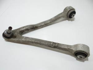 WAHACZ LEWY PRZÓD BMW I3 6863739