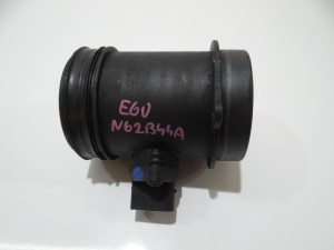 PRZEPŁYWOMIERZ BMW E60 N62B44A 7524136