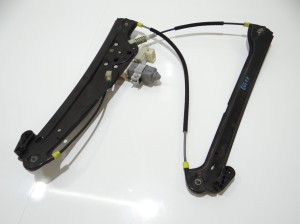PODNOŚNIK SZYBY PRAWY PRZÓD BMW E65 7138862