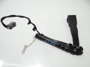 NAPINACZ PASA LEWY PRZÓD BMW E91 7126295