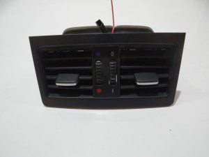 KRATKA NAWIEWU TYLNA BMW E90 E91 7129556
