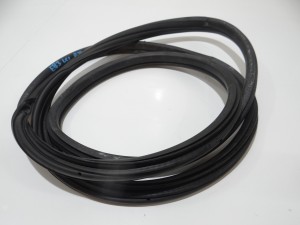 USZCZELKA DRZWI PRAWY TYŁ BWM X3 E83 LCI