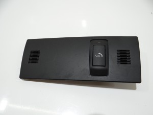 OSŁONA PODSUFITKI PRZYCISK SOS BMW E60 7119781