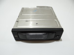 ZMIENIARKA PŁYT CD BMW E60 E61 6956939 (4647576)