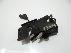 ZAMEK RYGIEL MASKI LEWY BMW F20 F21 F30 OE 7242548