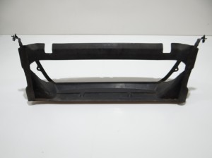 KANAŁ POWIETRZA CHLODNICY DOLNY BMW F20 F21 OE 8050728