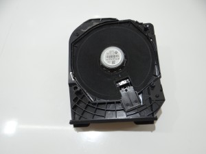 GŁOŚNIK SUBWOOFER PRAWY BMW F20 F21 F30 F34 9210148