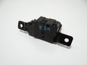 ZAMEK KLAPY BAGAŻNIKA TYŁ BMW F21 OE 7259388