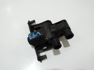 POMPKA WODY ELEKTROZAWÓR BMW E60 E61 6920226 (4647700)