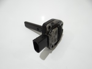 CZUJNIK POZIOMU OLEJU BMW E60 E61 256D2 OE 7508003 (4822507)