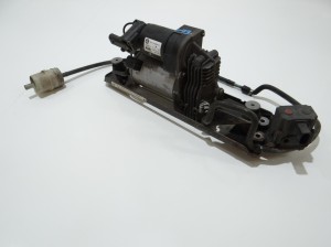 KOMPRESOR ZAWIESZENIA BMW 5 E60 E61 6769082 (4822448)