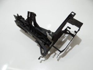 WSPORNIK OKULAR LAMPY PRAWY PRZÓD BMW F10 F11 OE 7200794 (20189754)