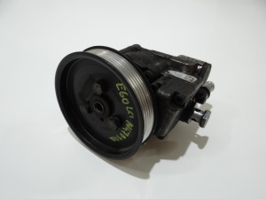 POMPA WSPOMAGANIA BMW E60 E61 N47 2.0D 6780848 (4822428)