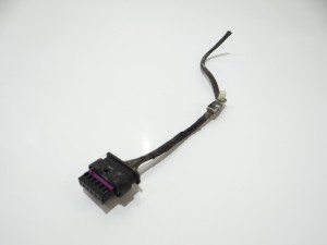 KOSTKA WTYCZKA LAMPY PTYŁ BMW F21 OE