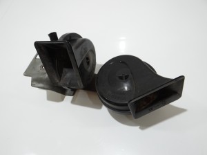 KLAKSON SYGNAŁ DŹWIĘKOWY BMW E60 E61 6935709 KOMPLET (4647950)