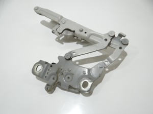 ZAWIAS MASKI LEWY BMW F20 F21 F30 7239415 300