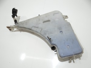 ZBIORNICZEK PŁYNU SPRYSKIWACZY BMW F21 OE 7241673