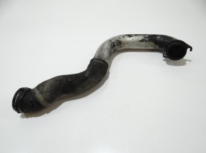 RURA WĄŻ PRZEWÓD INTERCOOLERA BMW 5 E60 E61 256D2 7789052 (4647475)